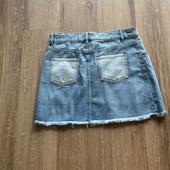 NWOT Roxy denim skirt - Picture 3 of 4